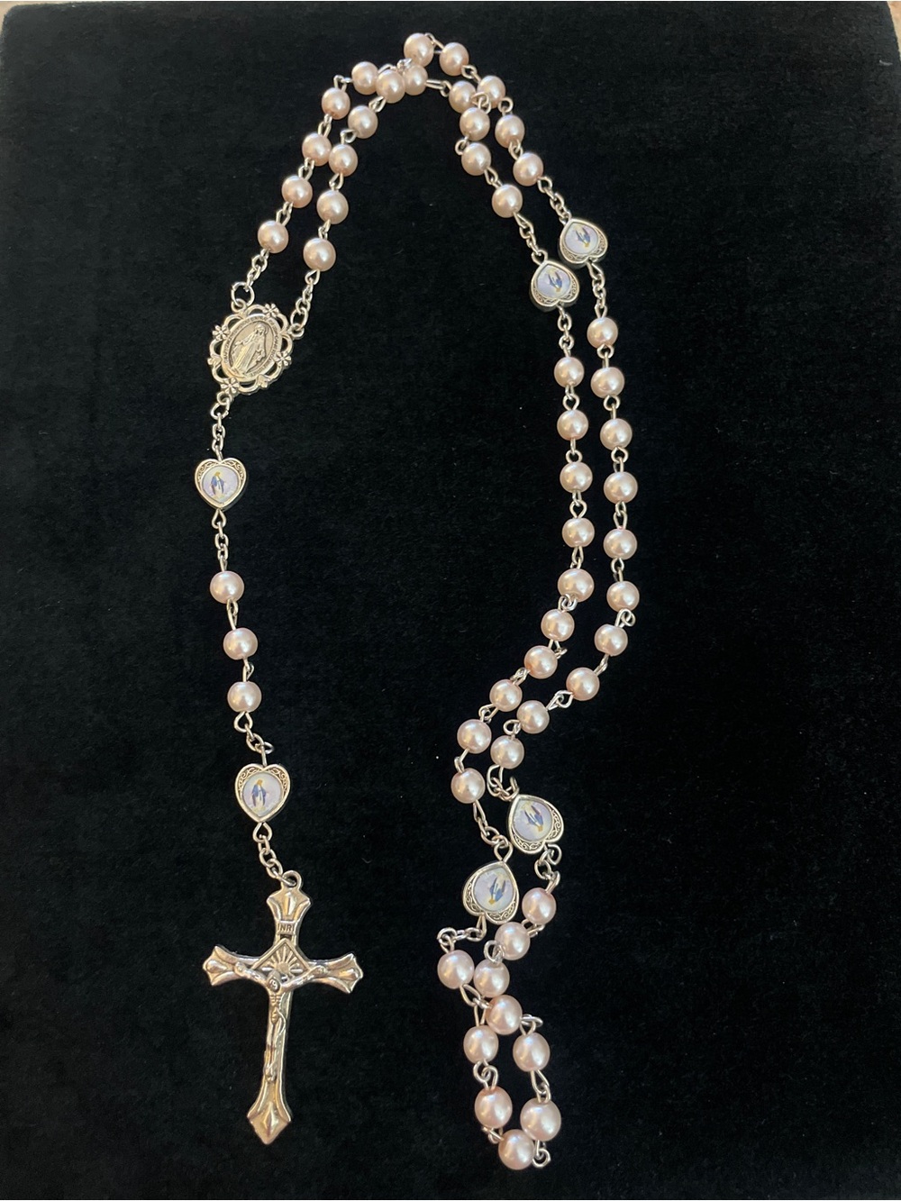 Gorgeous Pearl Rosary Necklace with Silver tone Cross